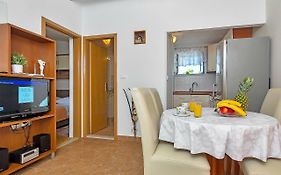 Apartment Neven